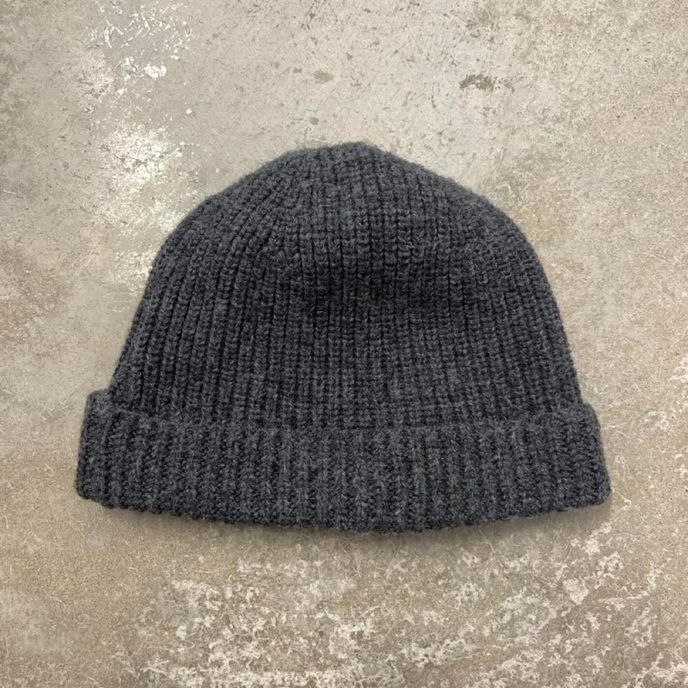 Vintage GAP Charcoal Grey Ribbed Knit Beanie Mens Grunge Essential Cuffed Hat